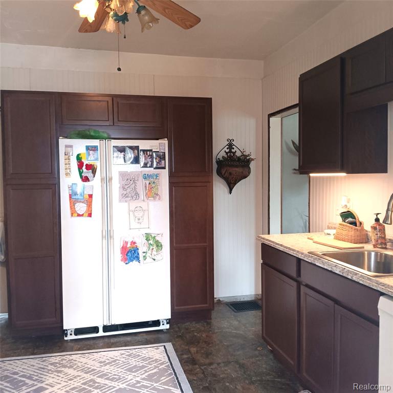 3739 Main Street Property Photo 15