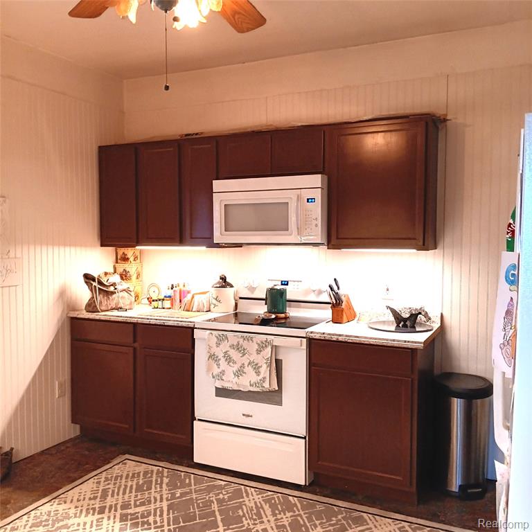 3739 Main Street Property Photo 16