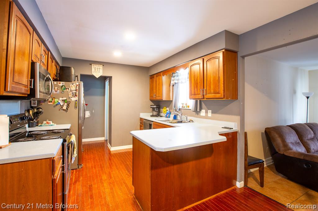 6101 Belsay Road Property Photo 13
