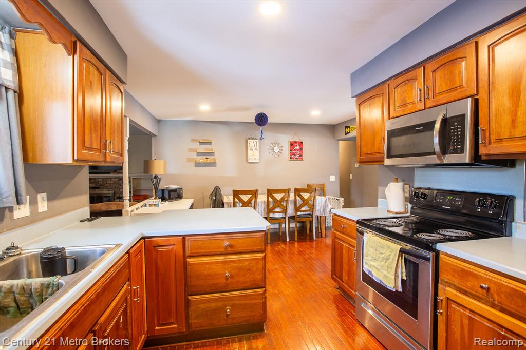 6101 Belsay Road Property Photo 14