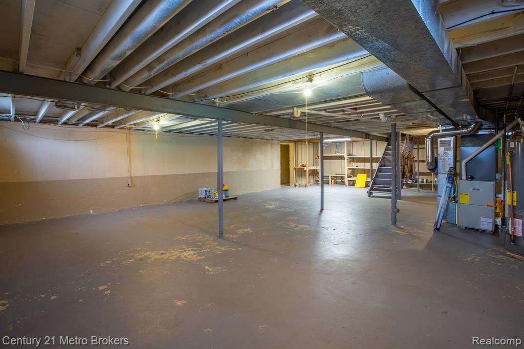 6101 Belsay Road Property Photo 23