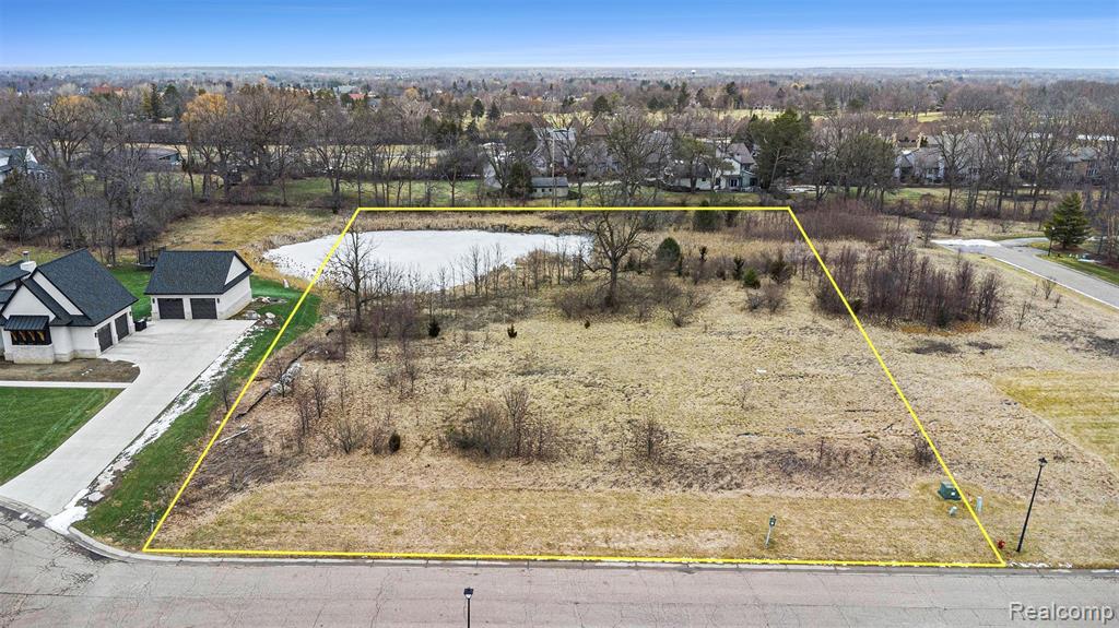 Unit 20 Fairway Trail Property Photo 2