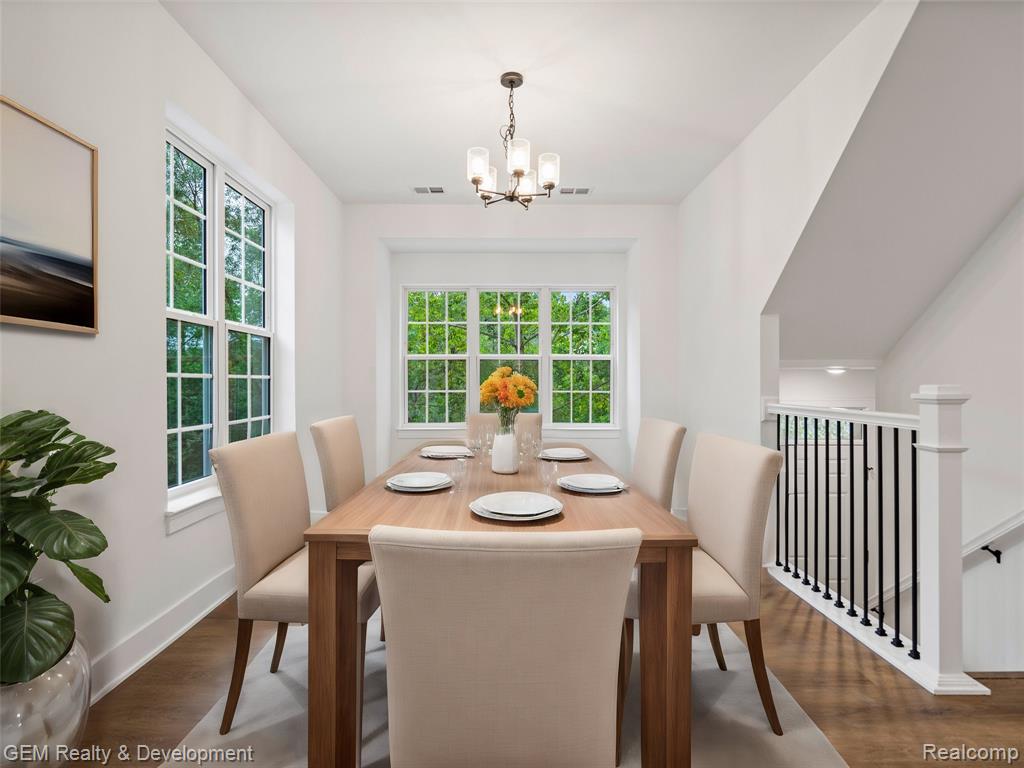 508 Village Lane Property Photo 4