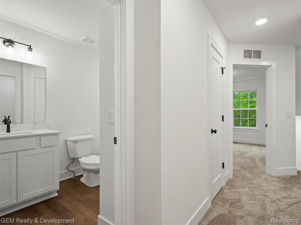508 Village Lane Property Photo 10