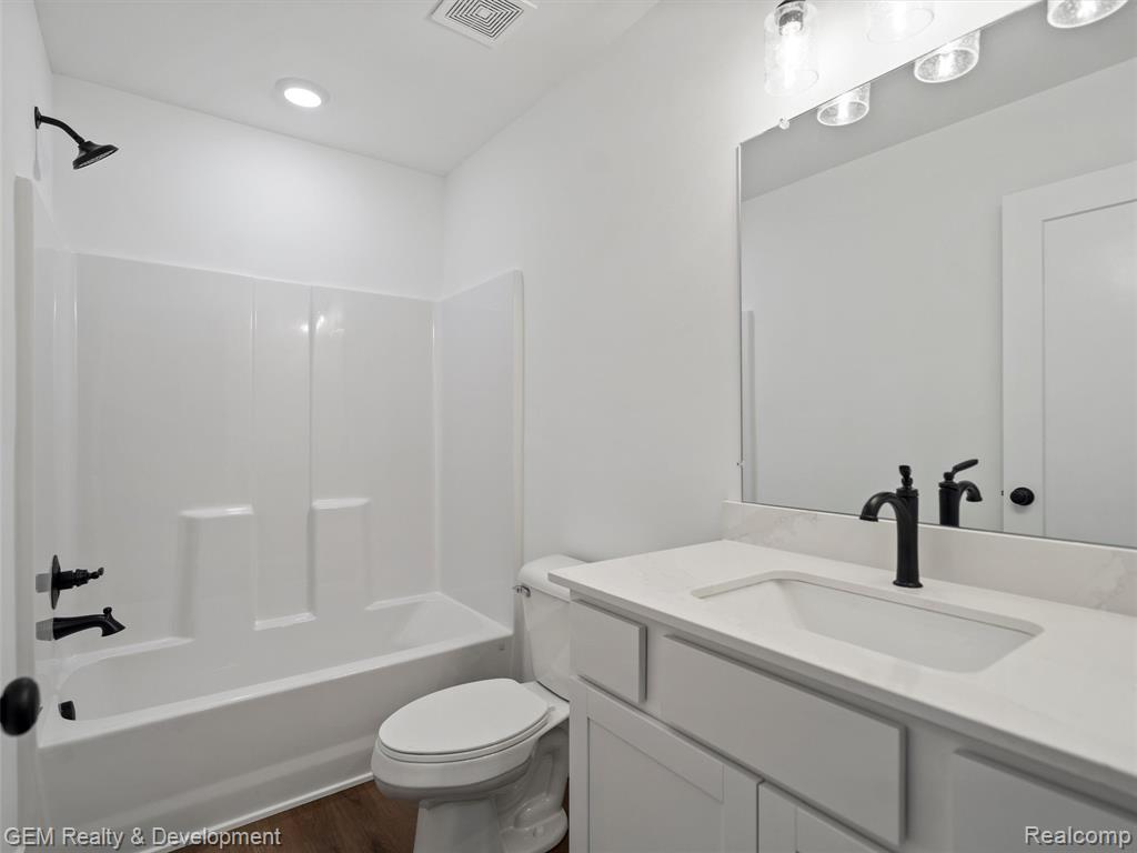 508 Village Lane Property Photo 16