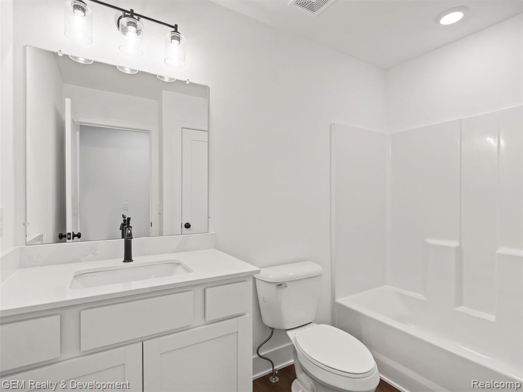508 Village Lane Property Photo 20