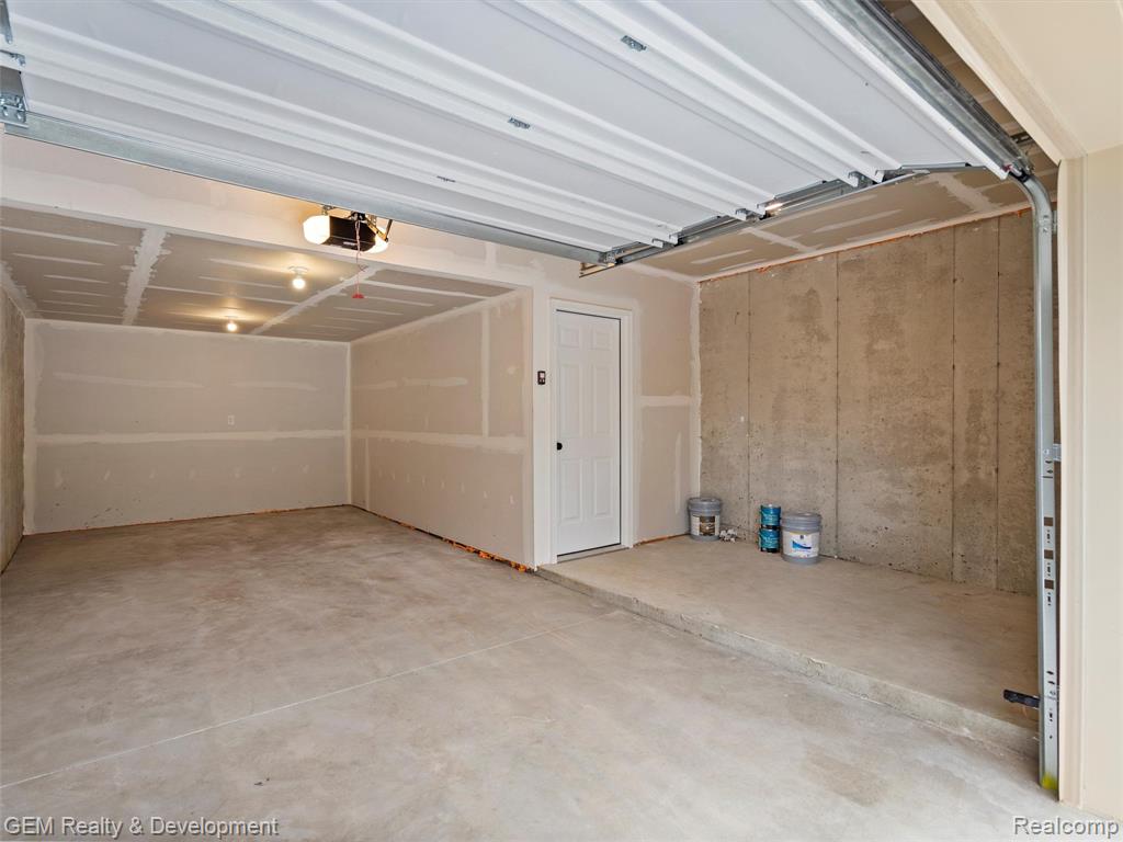 508 Village Lane Property Photo 24