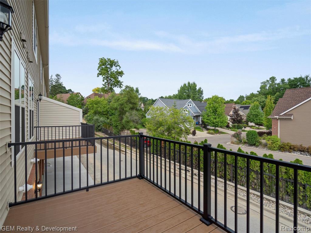508 Village Lane Property Photo 25