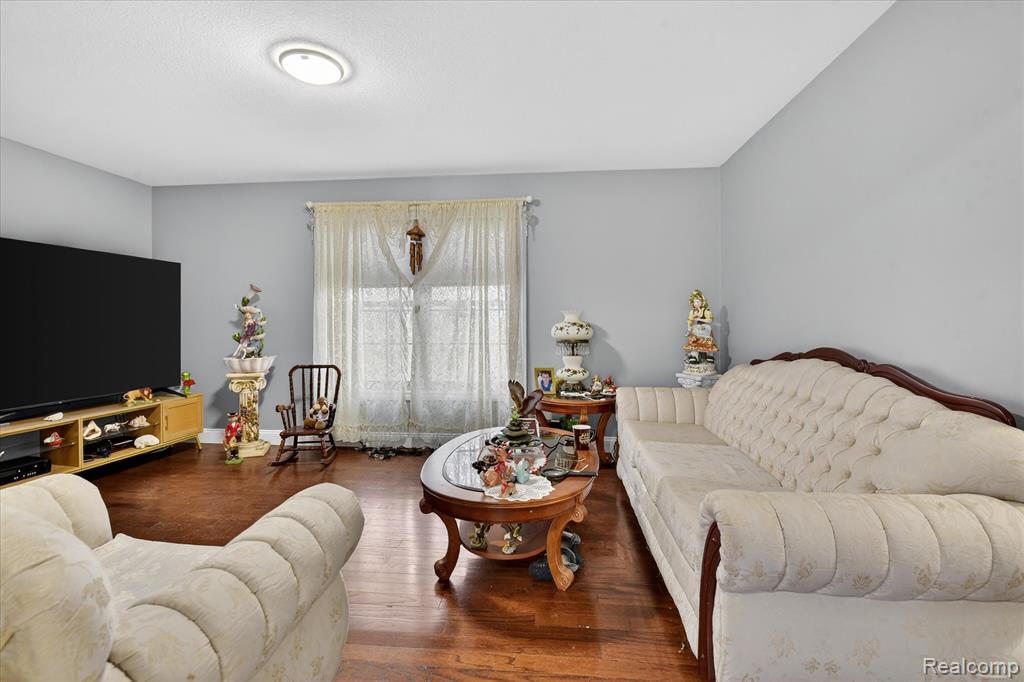 6198 Brancheau Road Property Photo 14
