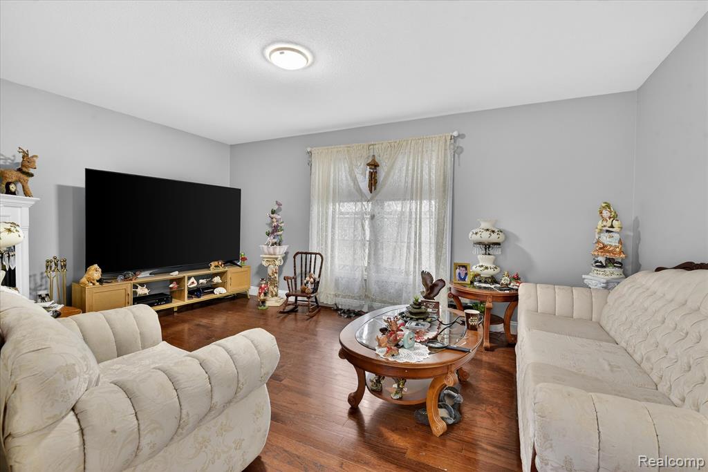 6198 Brancheau Road Property Photo 15