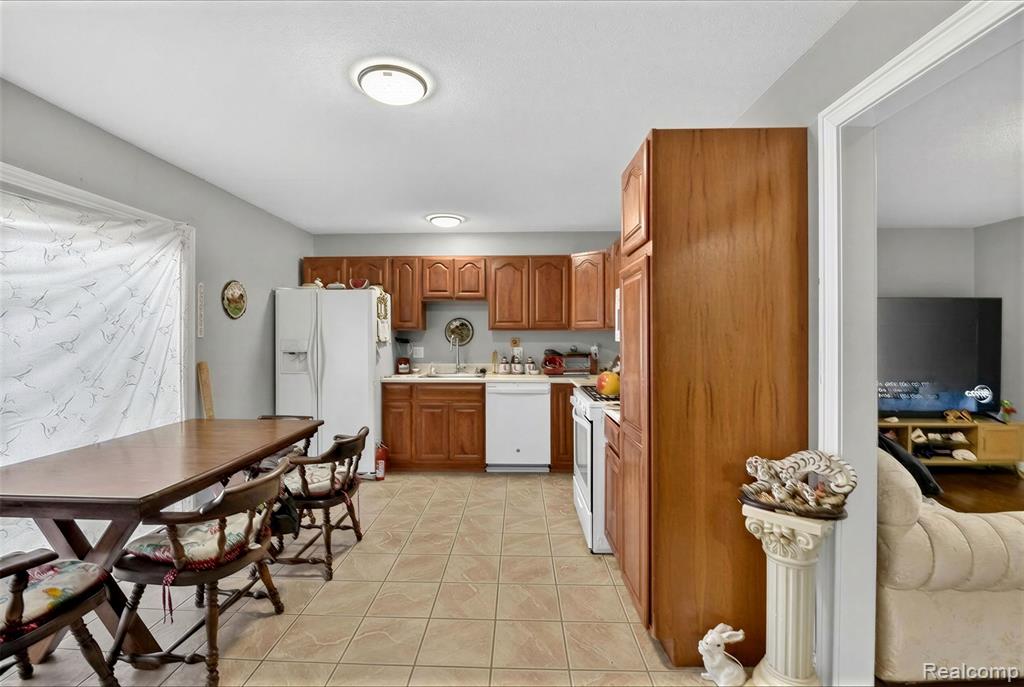 6198 Brancheau Road Property Photo 20