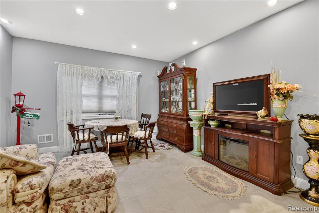 6198 Brancheau Road Property Photo 41