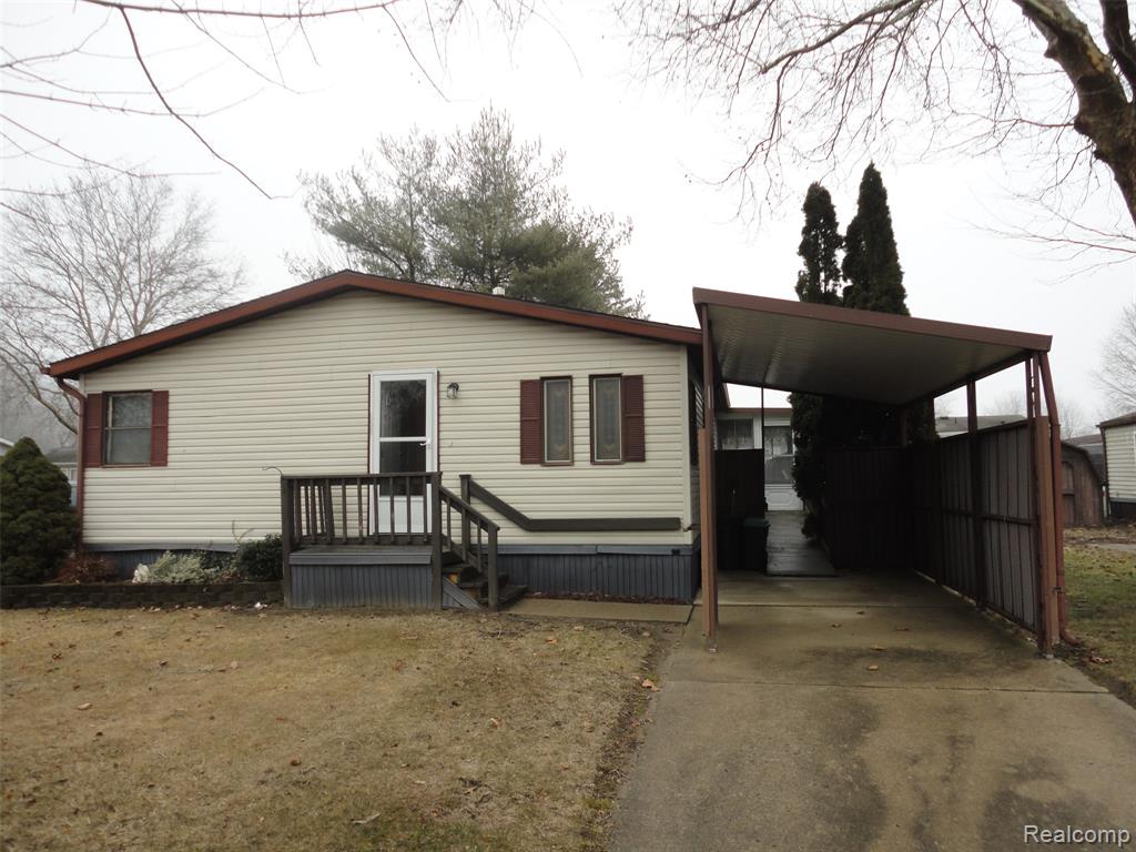 268 Highlands Property Photo 2