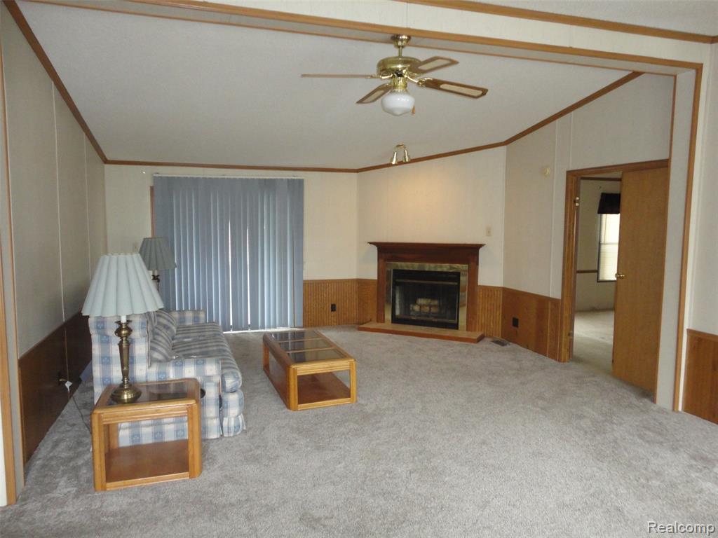 268 Highlands Property Photo 4