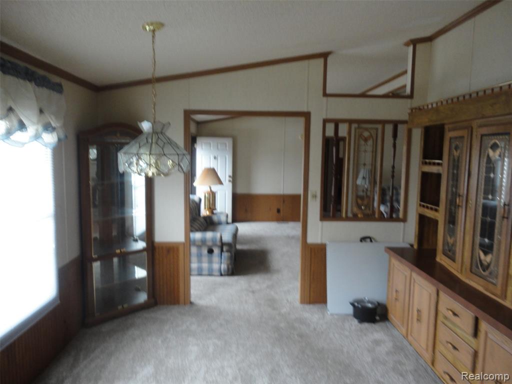 268 Highlands Property Photo 8