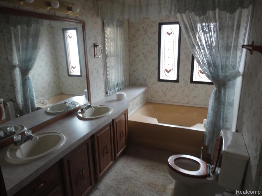 268 Highlands Property Photo 15