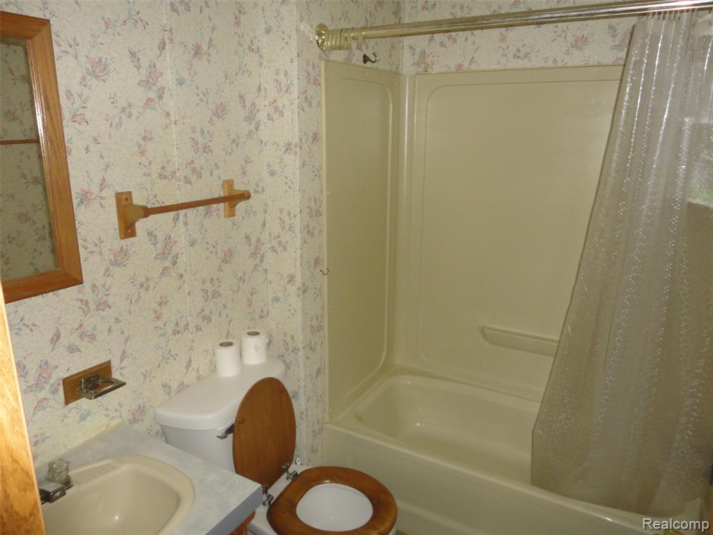 268 Highlands Property Photo 20