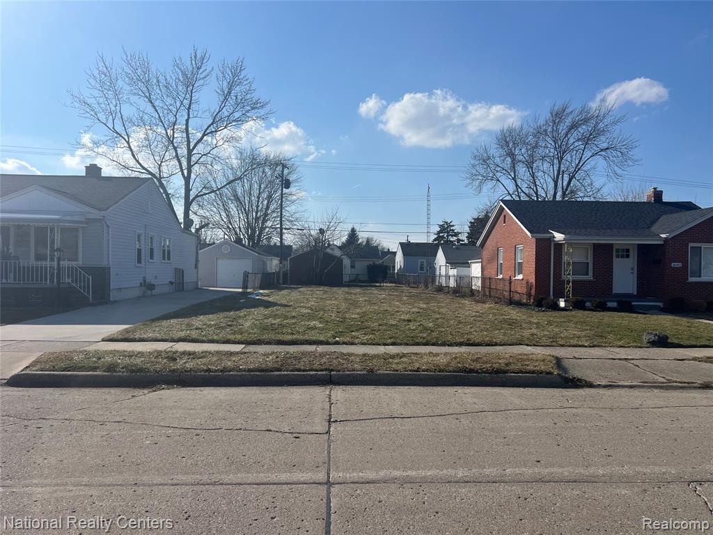 26441 Belanger Street Property Photo 2