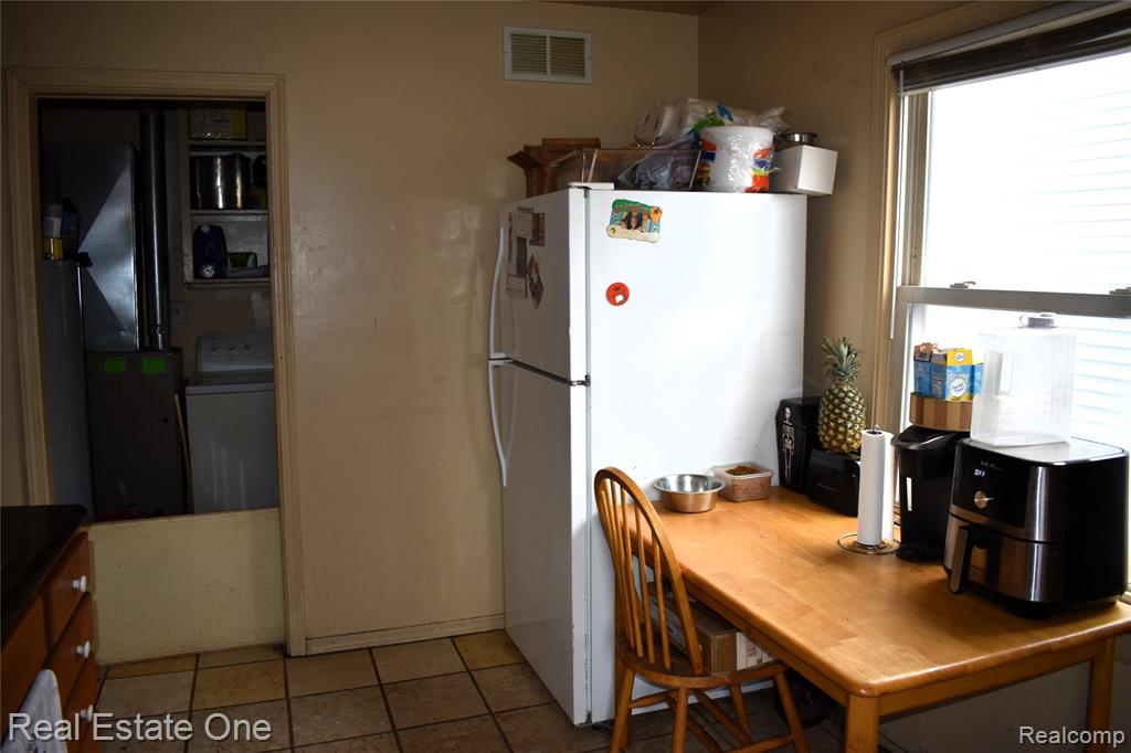 11319 Sherman Avenue Property Photo 2