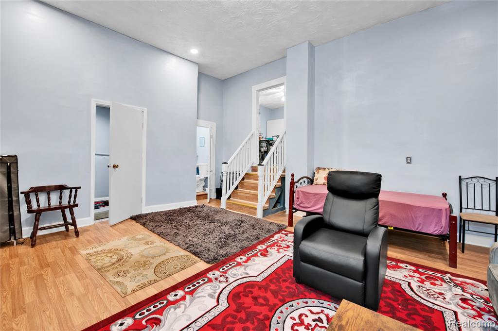 3368 Evaline Street Property Photo 5