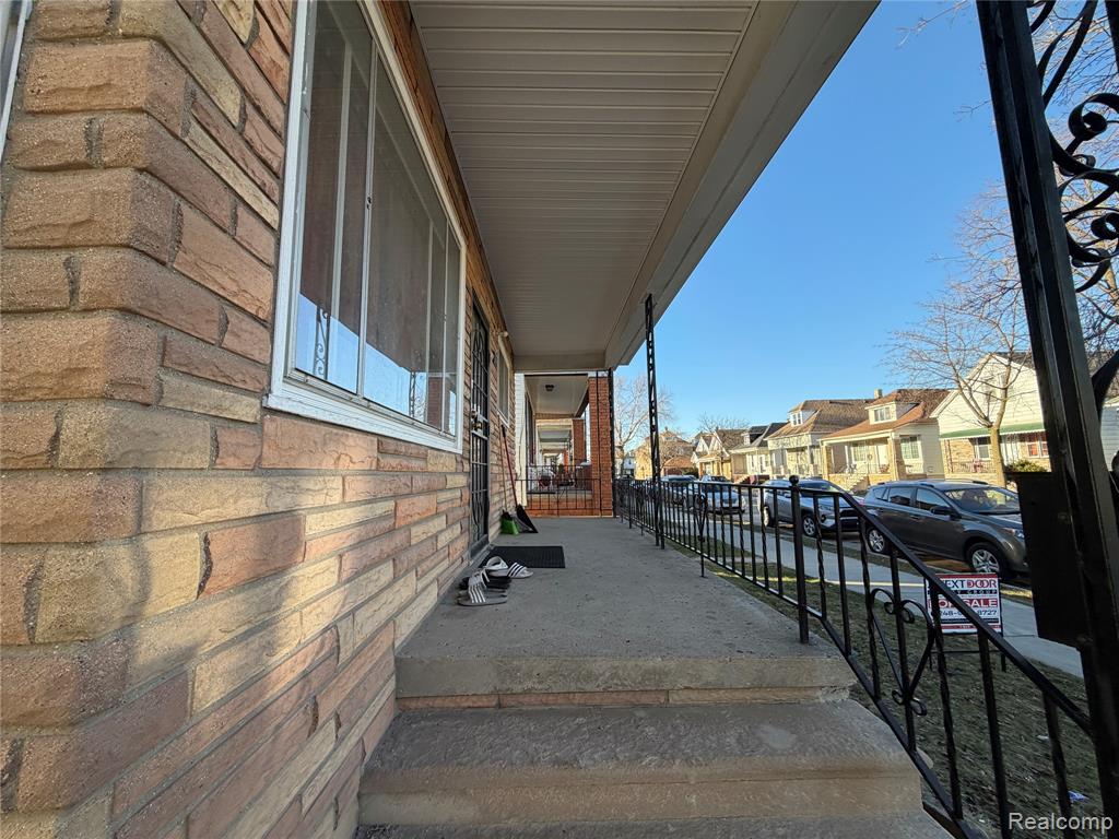 12091 Sobieski Street Property Photo 3