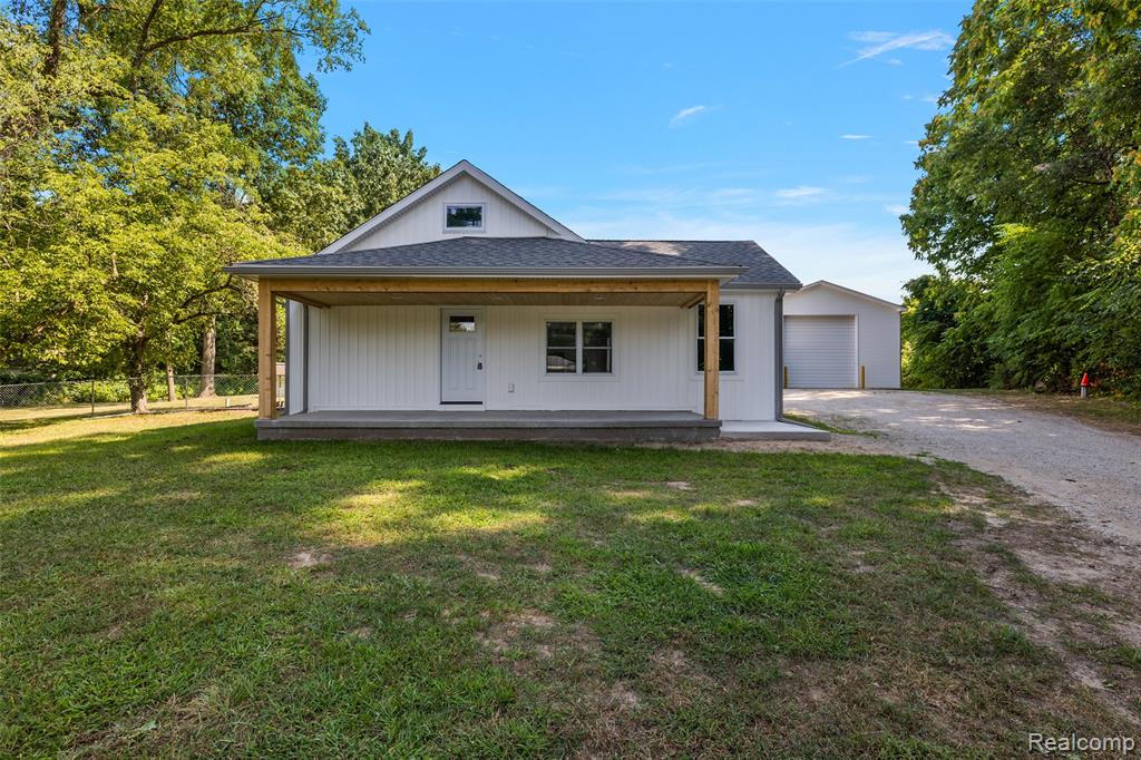 5771 Gratiot Avenue Property Photo 3