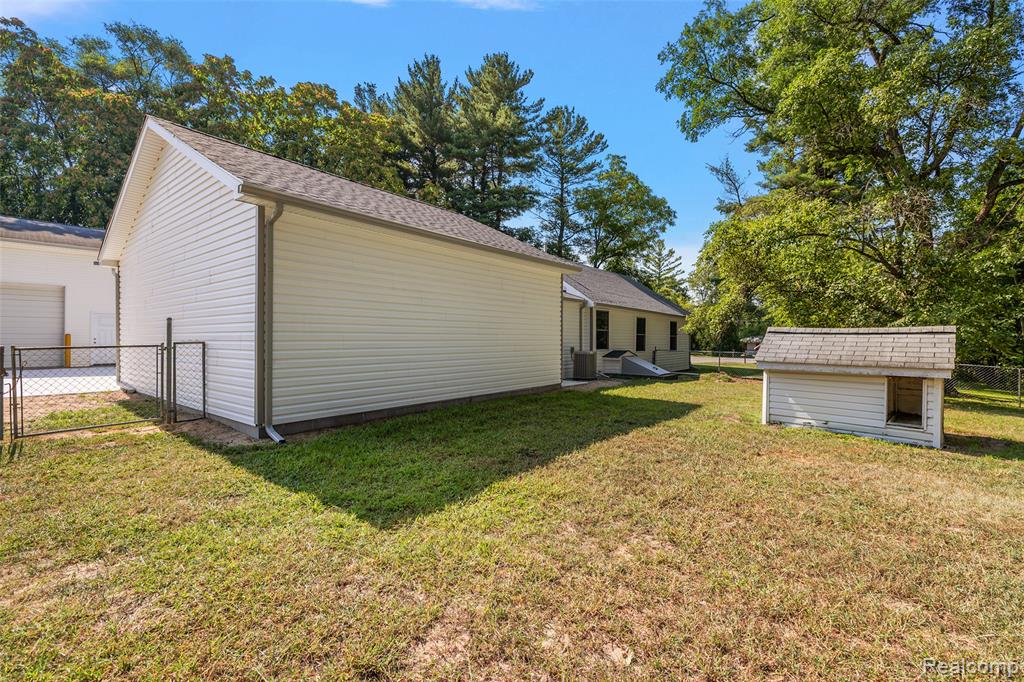 5771 Gratiot Avenue Property Photo 17