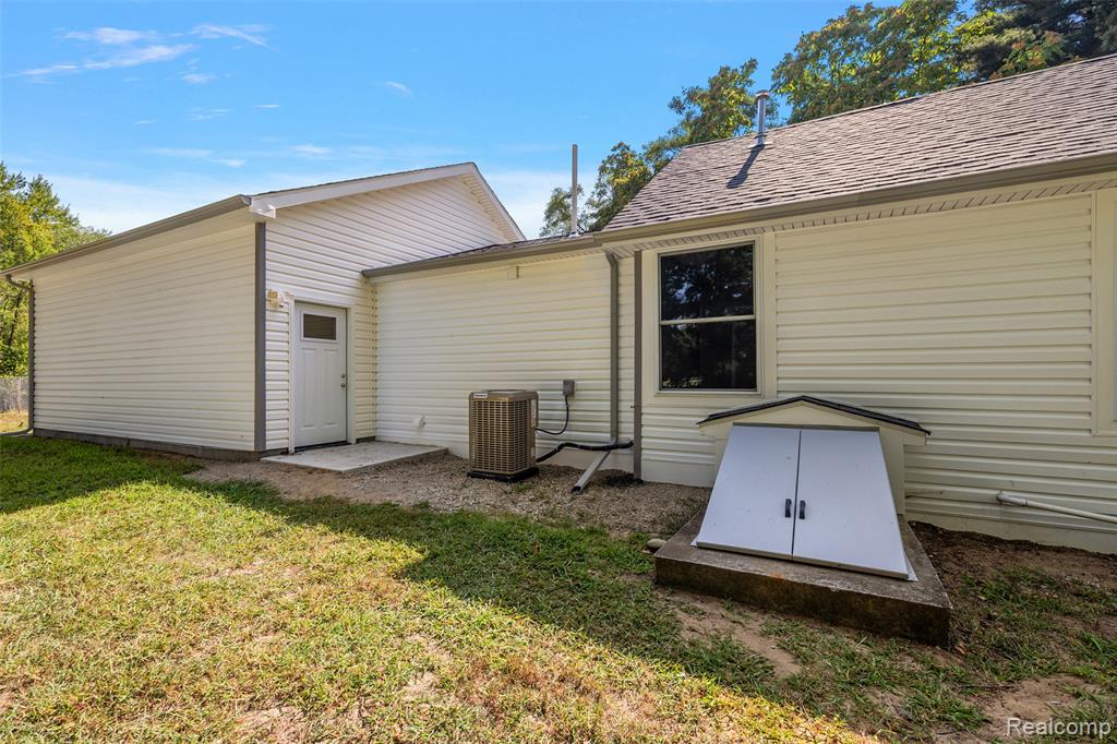 5771 Gratiot Avenue Property Photo 18