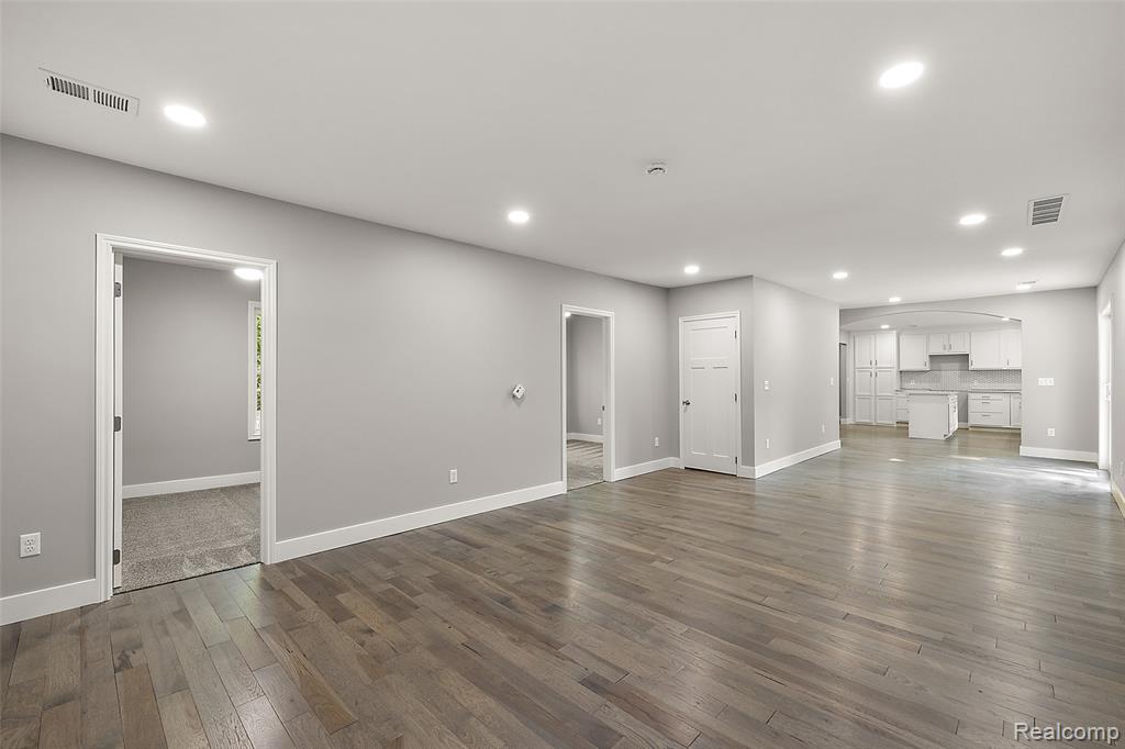 5771 Gratiot Avenue Property Photo 23
