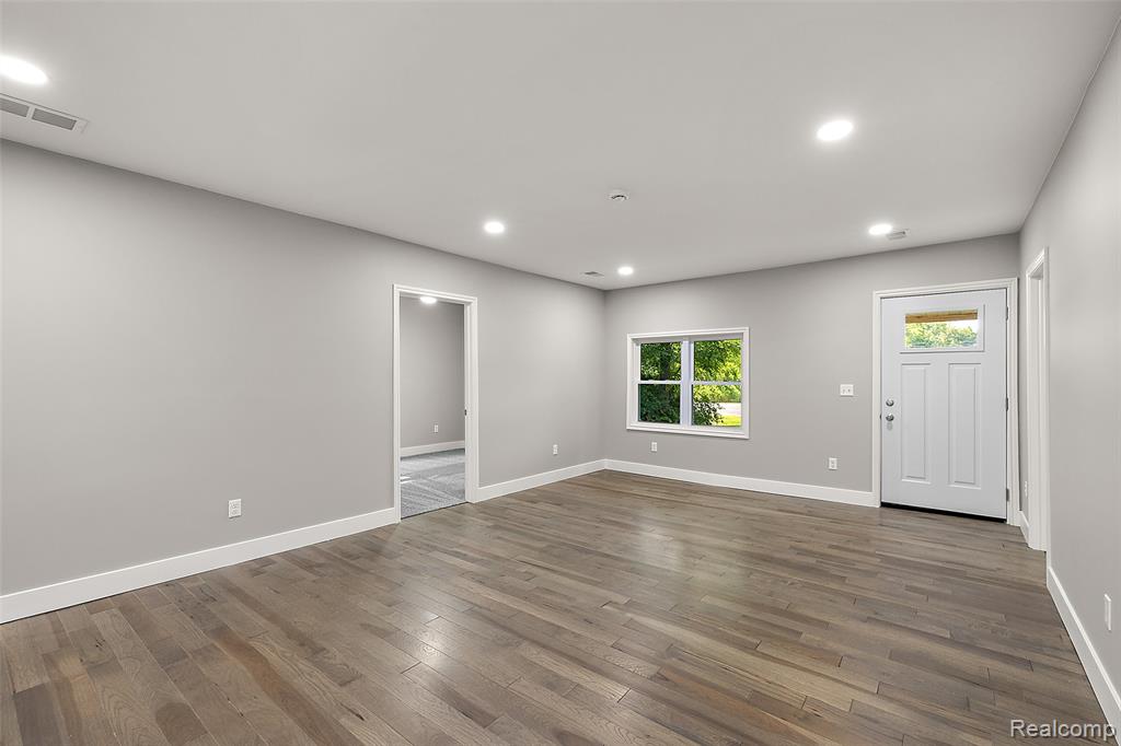 5771 Gratiot Avenue Property Photo 25