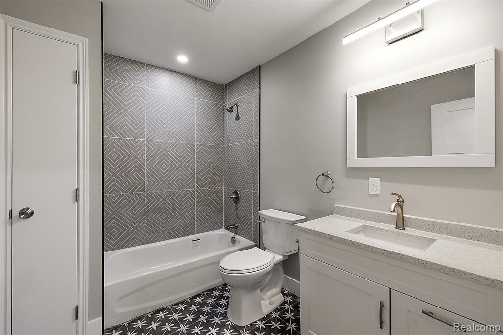 5771 Gratiot Avenue Property Photo 49