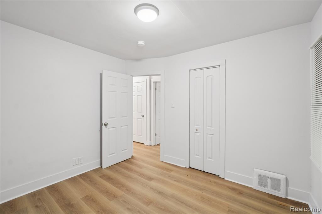 14141 Edmore Drive Property Photo 10