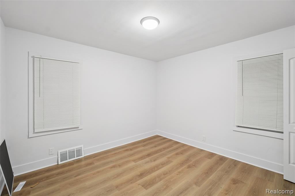 14141 Edmore Drive Property Photo 12