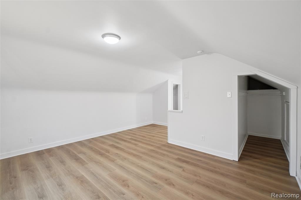 14141 Edmore Drive Property Photo 17