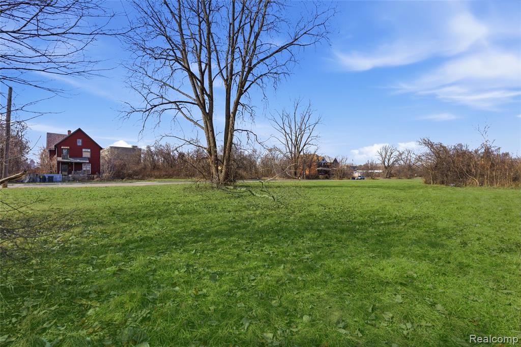 554 Concord Street Property Photo 4