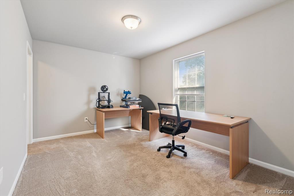 42811 Colonial Road Property Photo 14