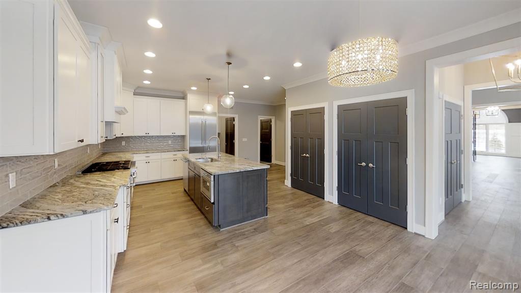 2515 Barberry Drive Property Photo 3