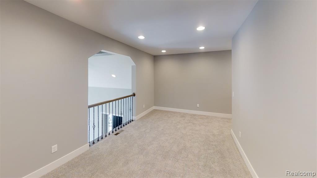 2515 Barberry Drive Property Photo 14