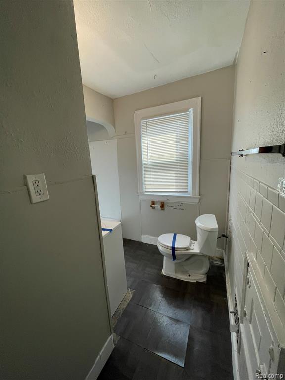 19156 Waltham Street Property Photo 14