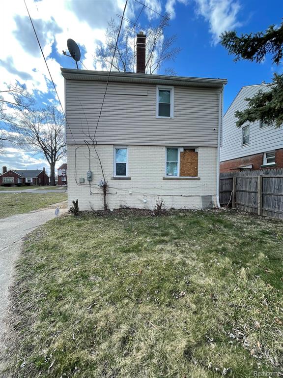 19156 Waltham Street Property Photo 28