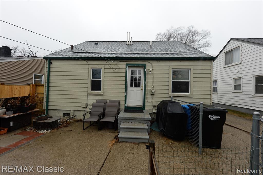 872 E Rowland Avenue Property Photo 14