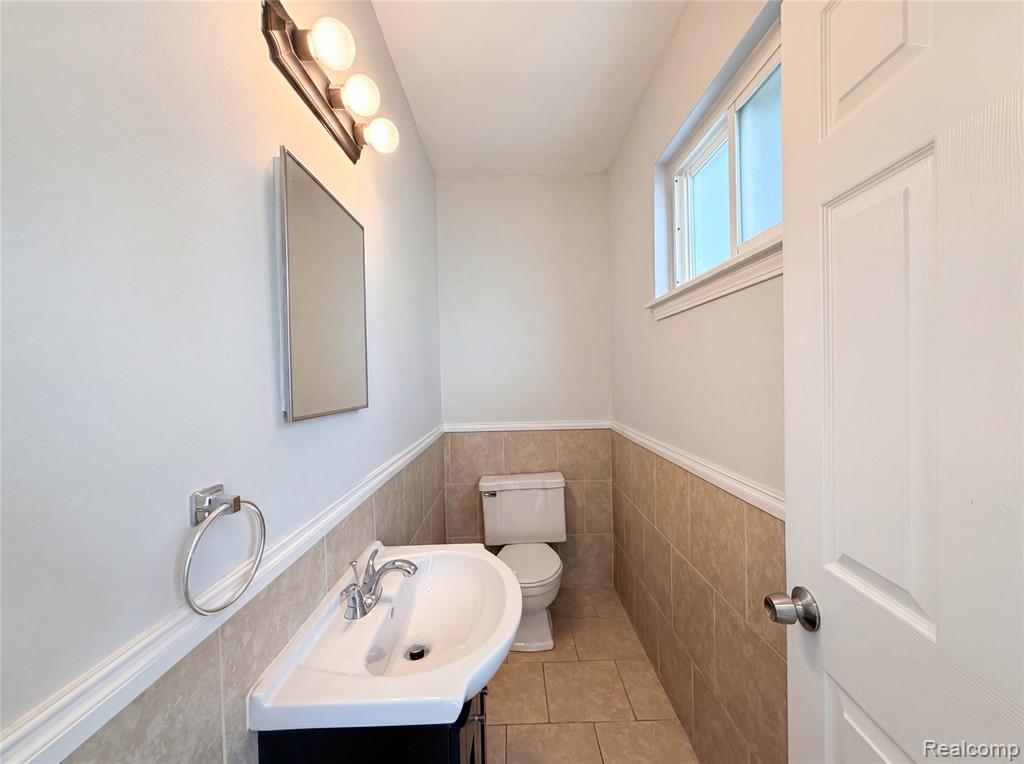 42195 Fairview Drive Property Photo 14