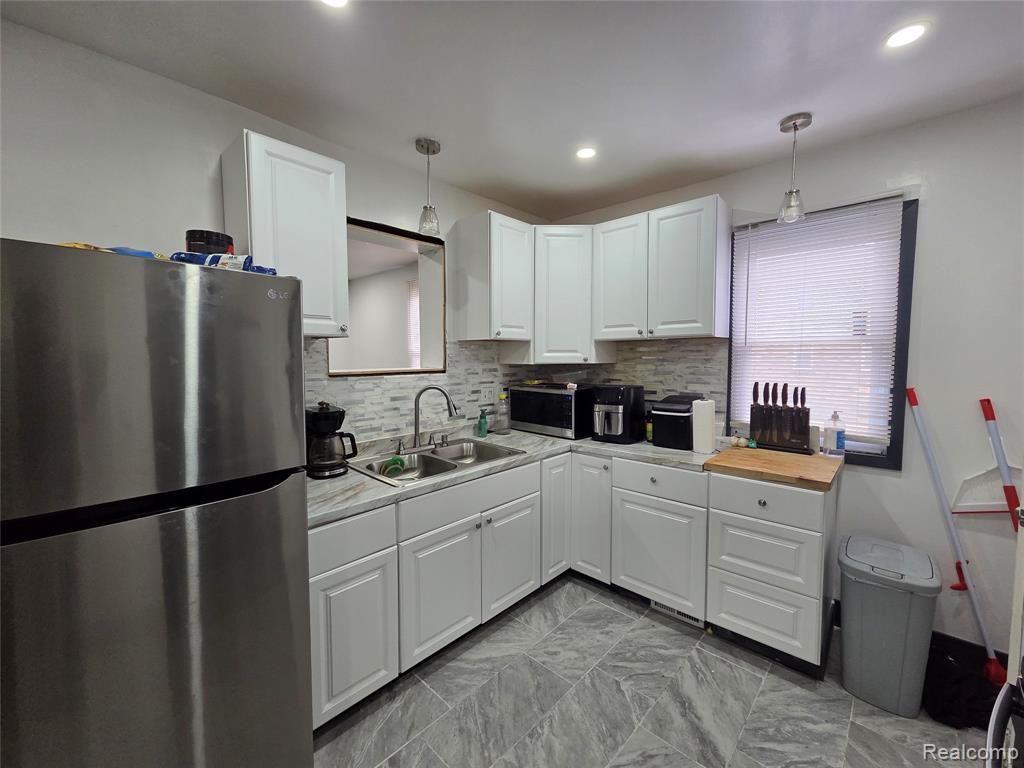 15700 Mark Twain Street Property Photo 8