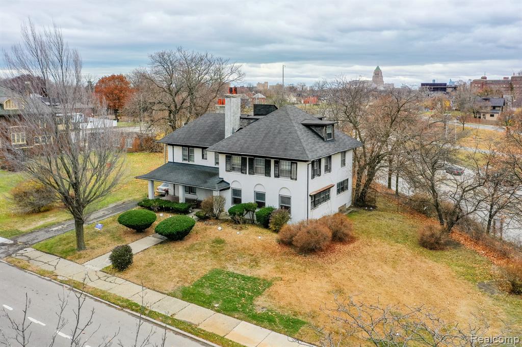 1135 Chicago Boulevard Property Photo 2
