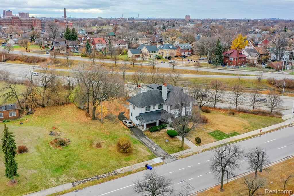 1135 Chicago Boulevard Property Photo 3