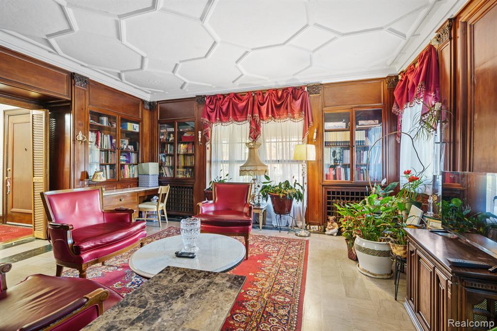 1135 Chicago Boulevard Property Photo 10