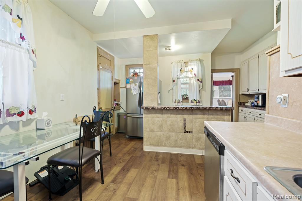 1135 Chicago Boulevard Property Photo 21