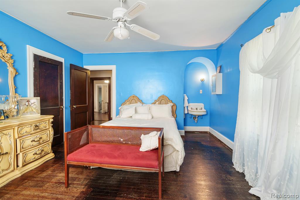 1135 Chicago Boulevard Property Photo 31