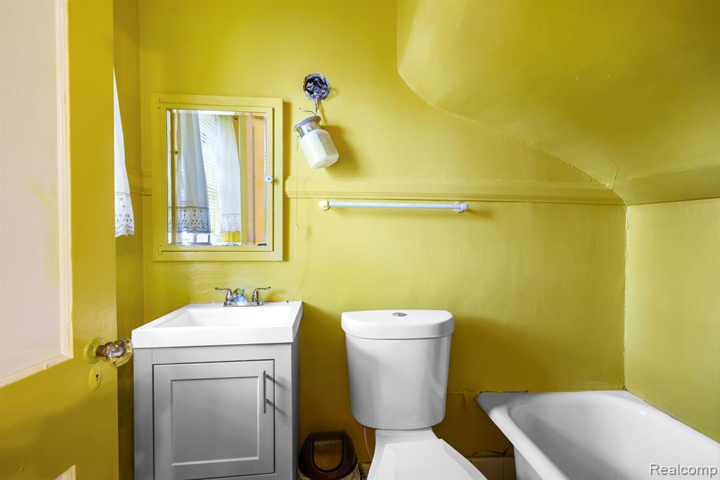 1135 Chicago Boulevard Property Photo 33