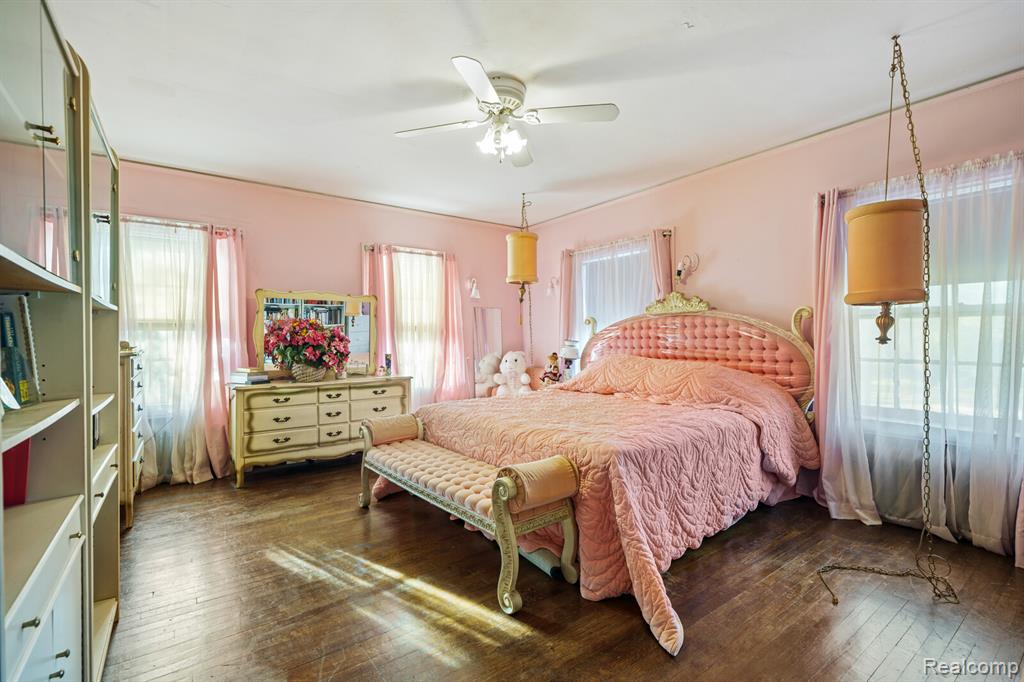 1135 Chicago Boulevard Property Photo 34